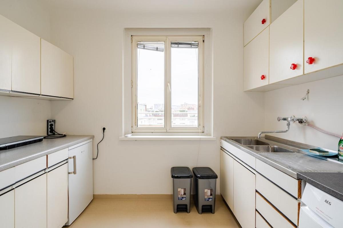 10 Minutes To City Centre And Next To Wien Hbf And Easy From Airport Exterior foto