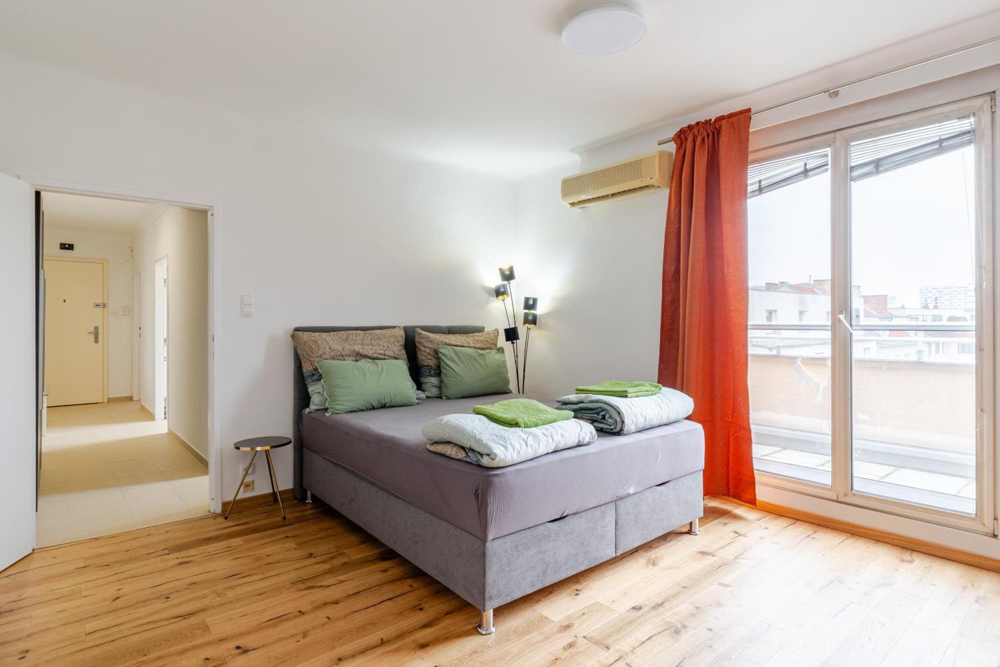 10 Minutes To City Centre And Next To Wien Hbf And Easy From Airport Exterior foto